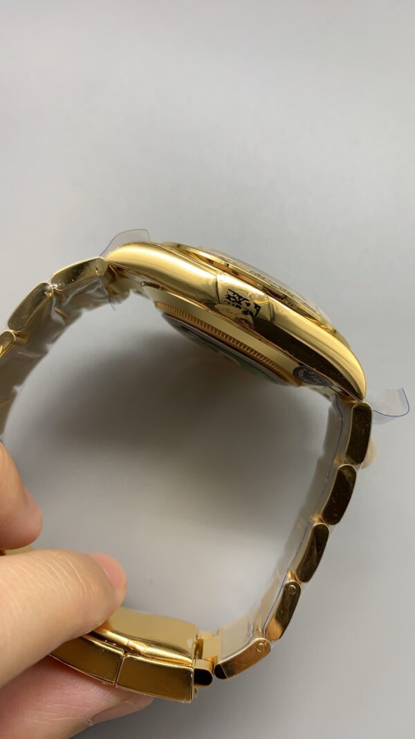 Daytona Cosmograph Daytona 40mm Yellow Gold Green 4130Movement
