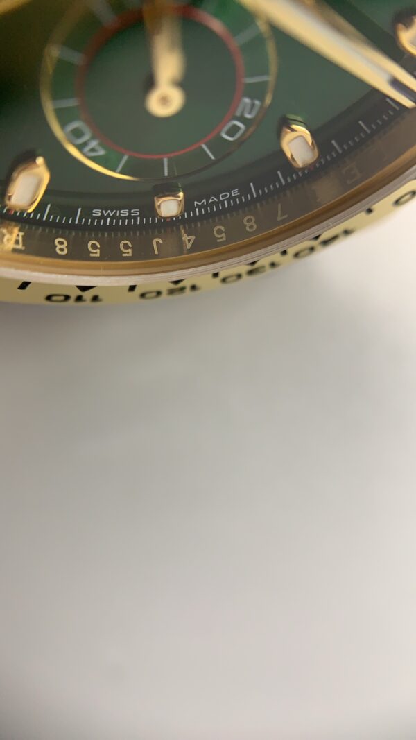 Daytona Cosmograph Daytona 40mm Yellow Gold Green 4130Movement