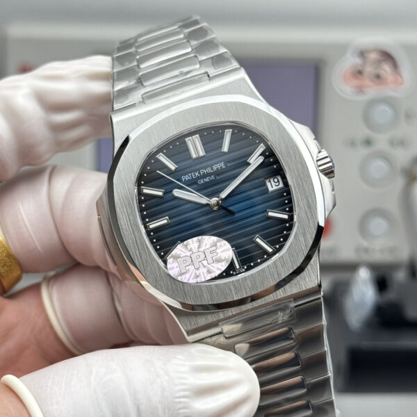 Patek Philippe Nautilus 5711 1:1 Best Edition Blue Dial on SS Bracelet  324 Super Clone