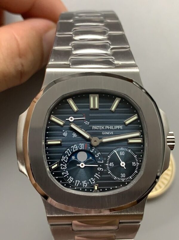 wsxc1774196894522_0-e1774388215202.jpg Patek Philippe Nautilus 5712 Moon Phase Calendar Blue Dial