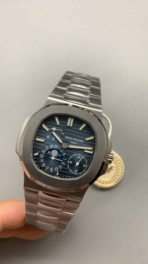 wsxc1774196894522_1.jpg Patek Philippe Nautilus 5712 Moon Phase Calendar Blue Dial