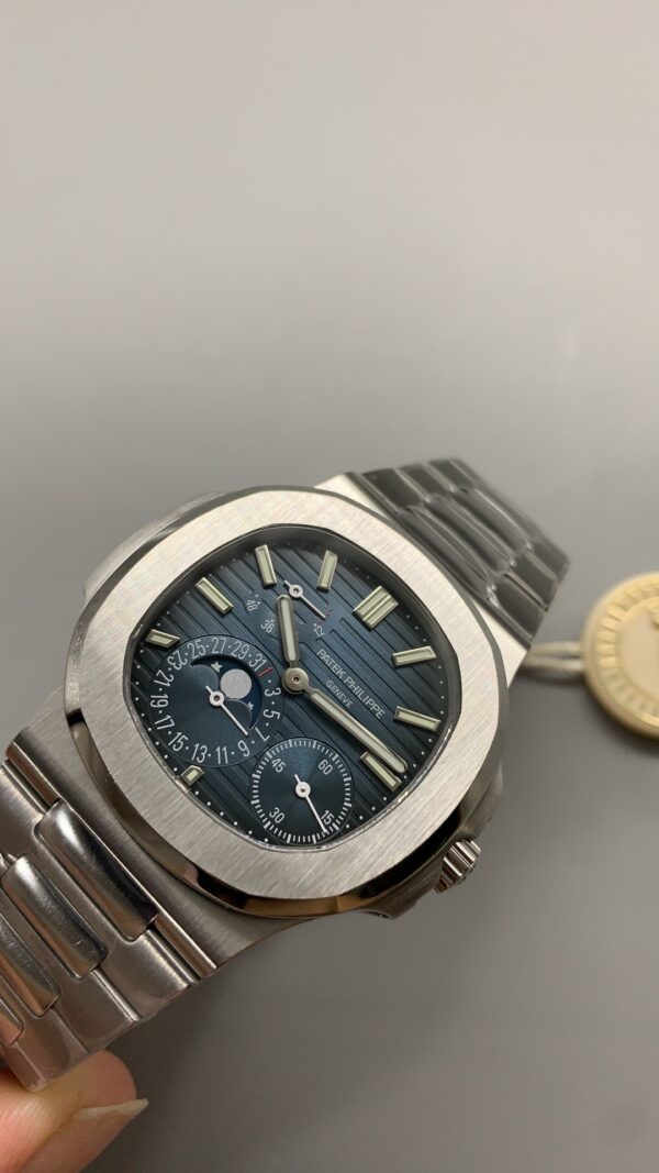 wsxc1774196894522_3.jpg Patek Philippe Nautilus 5712 Moon Phase Calendar Blue Dial