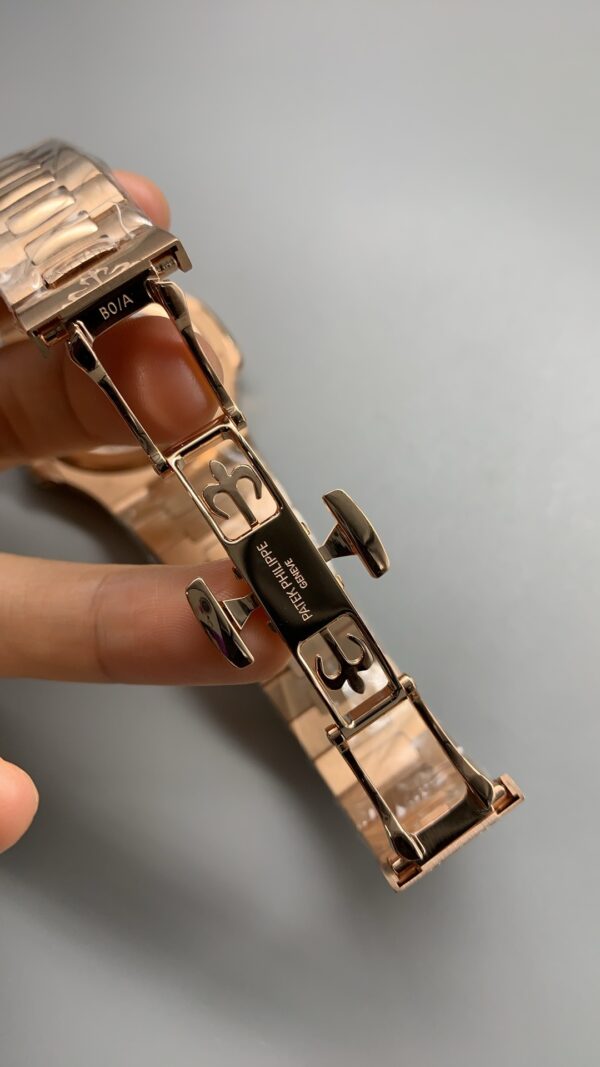 Patek Philippe Nautilus 5712 RG  1:1 Best Edition Brown Dial on RG Bracelet 240 Movement Super Clone