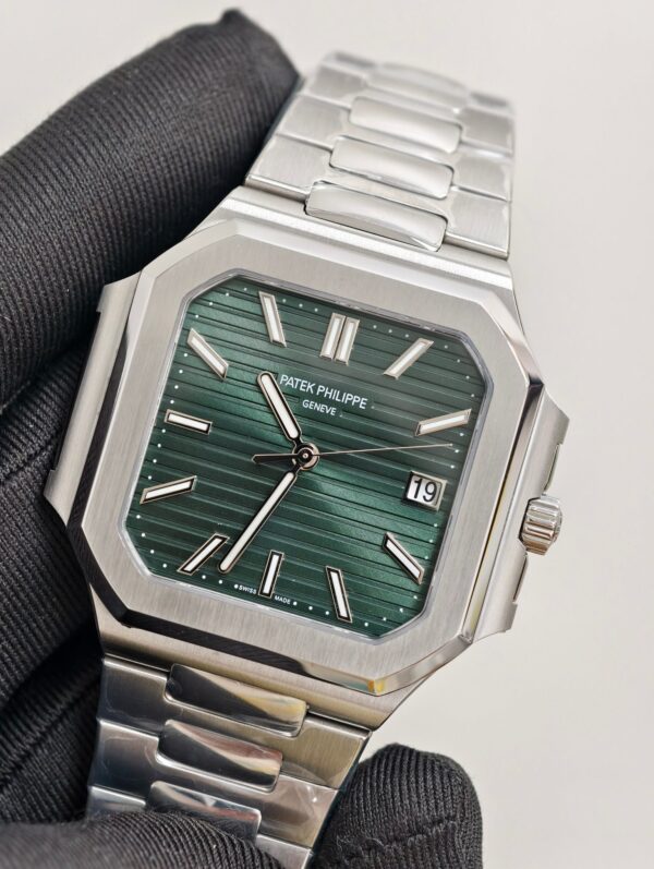 Patek Philippe Cubitus 5821 SS Best EditionGreen Dial on SS Bracelet 330Movement Super Clone