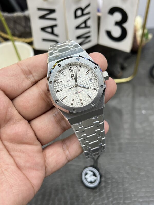 Audemars Piguet  Royal Oak 15400 1:1 Best Edition white Dial on  Bracelet SA3120 Super Clone