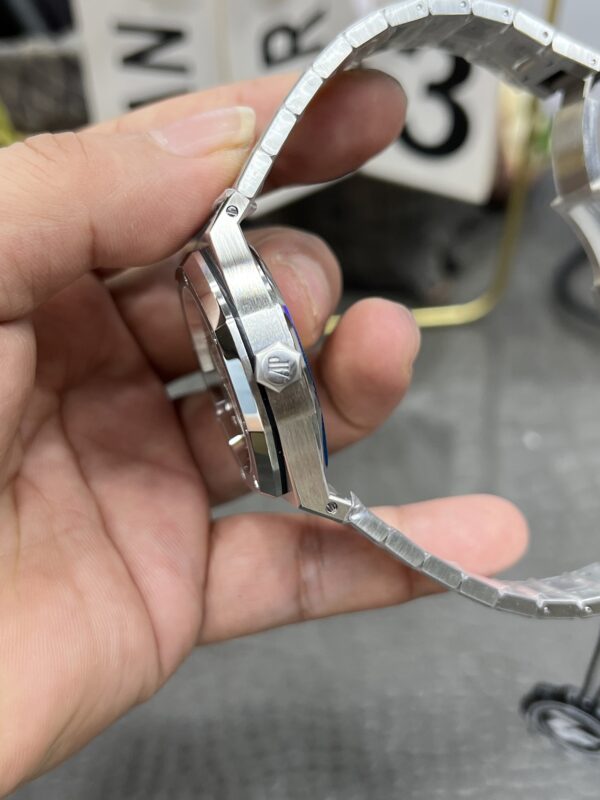 Audemars Piguet  Royal Oak 15400 1:1 Best Edition white Dial on  Bracelet SA3120 Super Clone