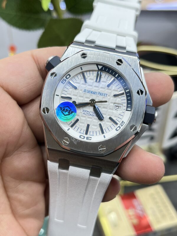 Audemars Piguet Royal Oak Offshore Diver 15710  1:1 Best Edition  whiteDial on white Rubber Strap  SA3120 Super Clone