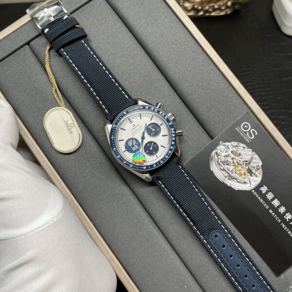 Omega Snoopy Sapphire Crystal White Dial on BLUE Nylon Strap Manual Winding Chrono Movement