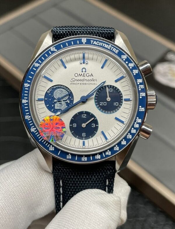 Omega Snoopy Sapphire Crystal White Dial on BLUE Nylon Strap Manual Winding Chrono Movement