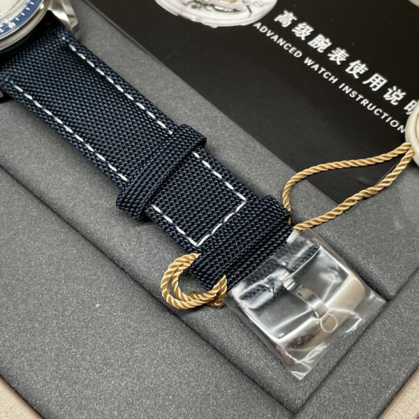 Omega Snoopy Sapphire Crystal White Dial on BLUE Nylon Strap Manual Winding Chrono Movement