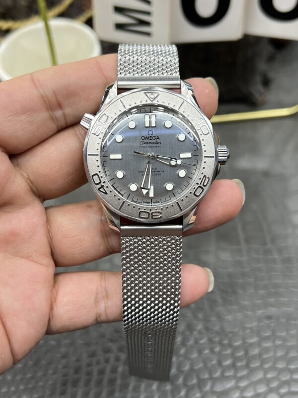 Omega Seamaster 300M Diver SS  1:1 Best Edition Silver Dial on SS Mesh Bracelet 8806 Super Clone
