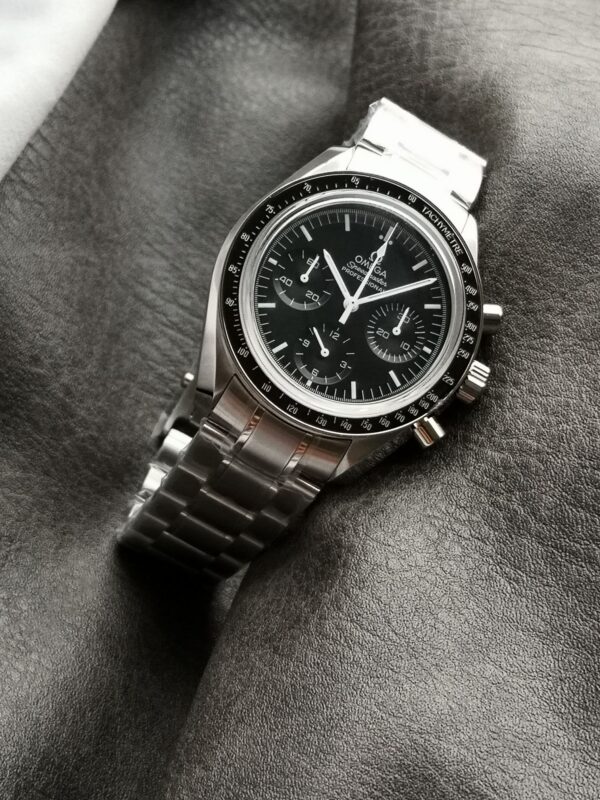Omega Omega Speedmaster 1:1 Professional Moonwatch Chronograph Black Dial   1861