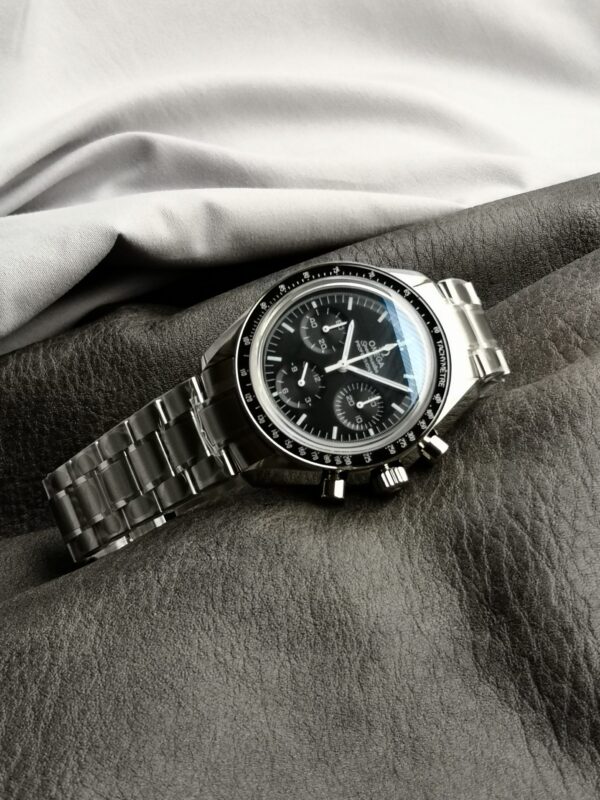Omega Omega Speedmaster 1:1 Professional Moonwatch Chronograph Black Dial   1861